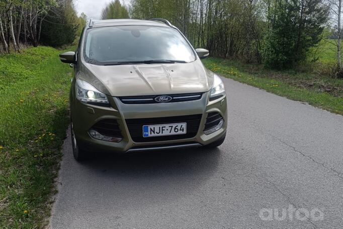 Ford Kuga 2 generation Crossover
