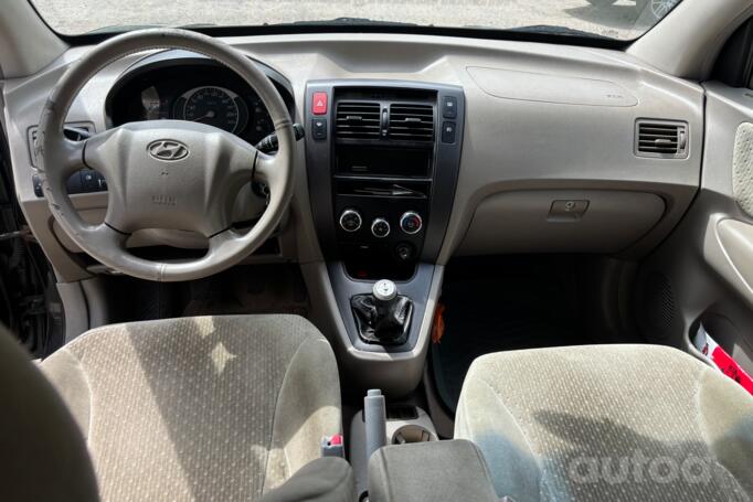Hyundai Tucson 1 generation Crossover