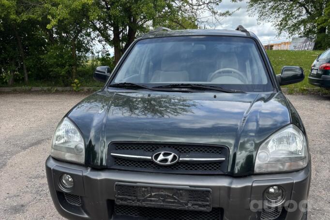 Hyundai Tucson 1 generation Crossover