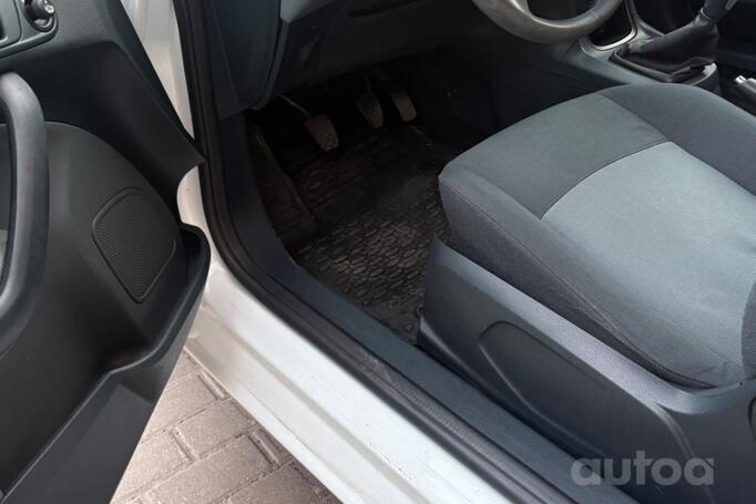 Ford Fiesta 6 generation Hatchback 3-doors