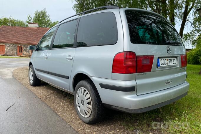 SEAT Alhambra 1 generation [restyling] Minivan