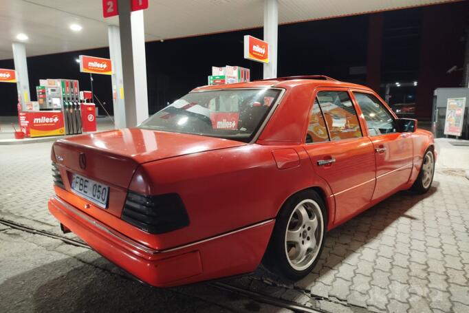 Mercedes-Benz E-Class W124 [2th restyling] Sedan