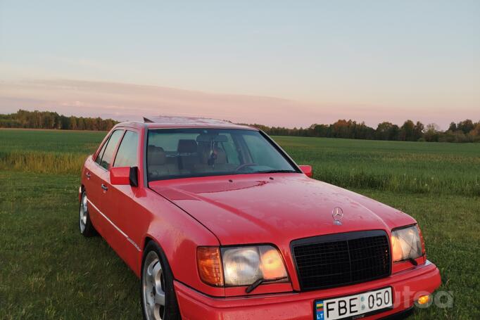 Mercedes-Benz E-Class W124 [2th restyling] Sedan