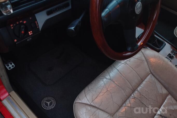 Mercedes-Benz E-Class W124 [2th restyling] Sedan