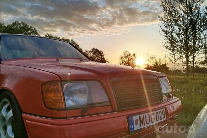 Mercedes-Benz E-Class W124 [2th restyling] Sedan