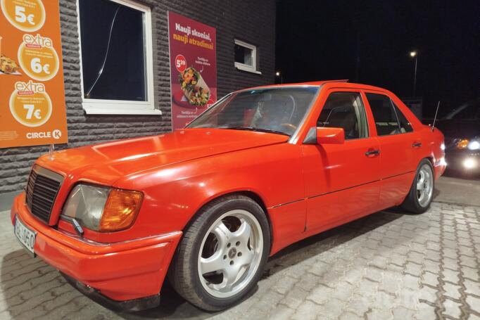 Mercedes-Benz E-Class W124 [2th restyling] Sedan
