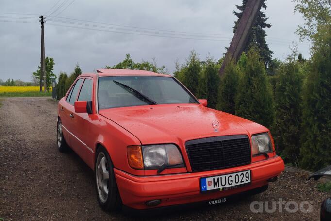 Mercedes-Benz E-Class W124 [2th restyling] Sedan