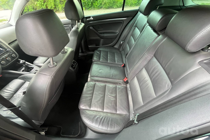 Volkswagen Golf 5 generation Hatchback 5-doors