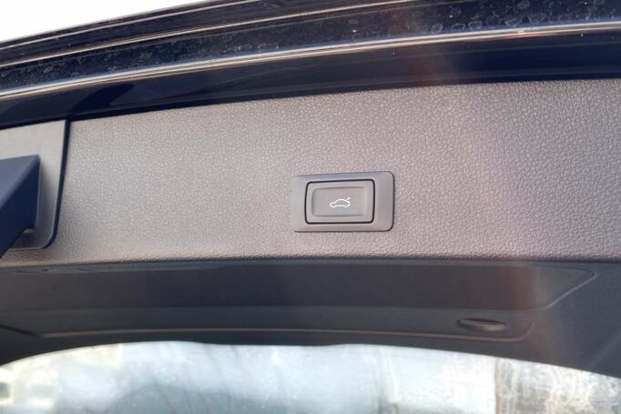 Audi Q2 1 generation Crossover