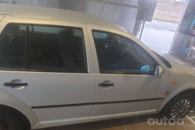 Volkswagen Golf 4 generation Hatchback 5-doors