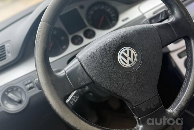 Volkswagen Passat B6 wagon 5-doors