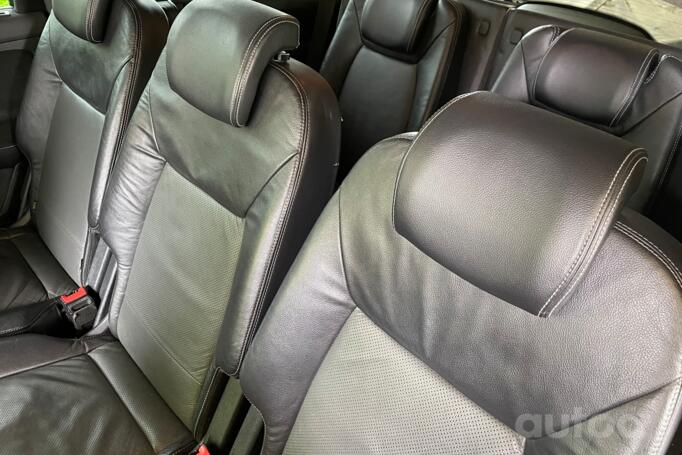 Ford Galaxy 2 generation Minivan