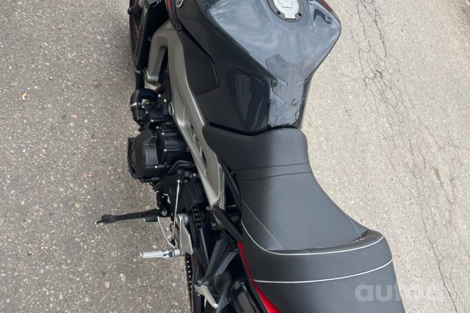 Yamaha MT