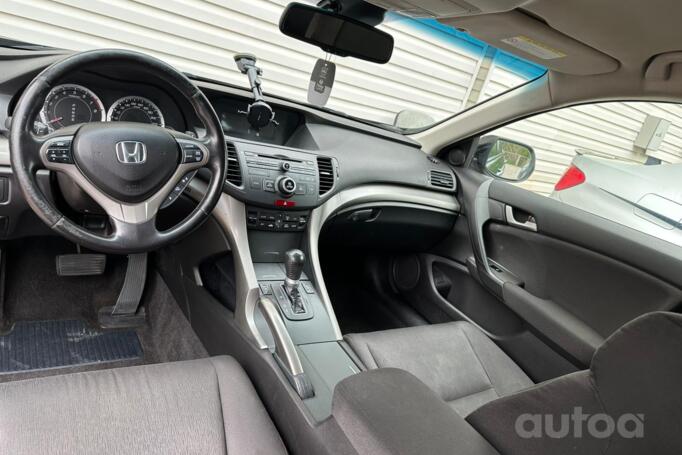 Honda Accord 8 generation Tourer wagon