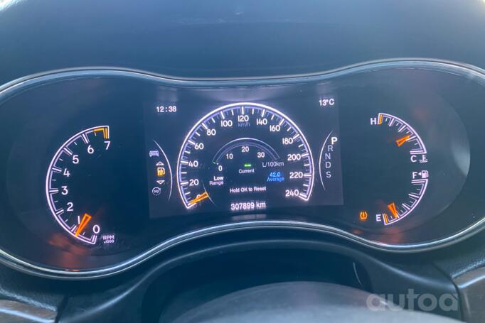 Jeep Grand Cherokee WK2 [restyling] SUV 5-doors