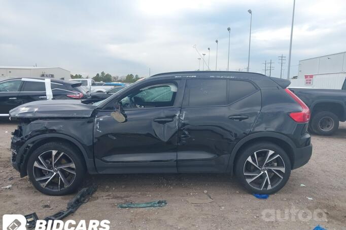 Volvo XC40 1 generation Crossover