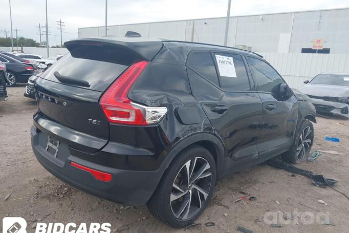 Volvo XC40 1 generation Crossover