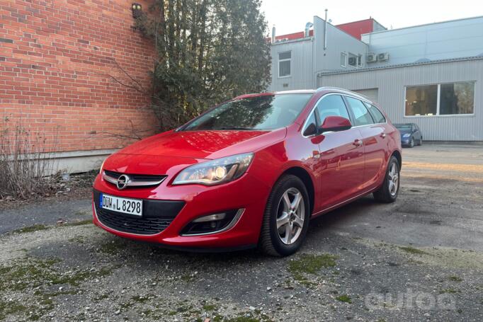 Opel Astra J Sports Tourer wagon