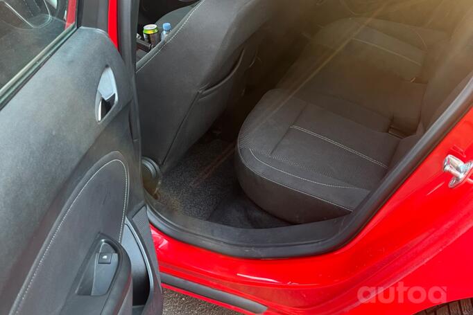 Opel Astra J Sports Tourer wagon