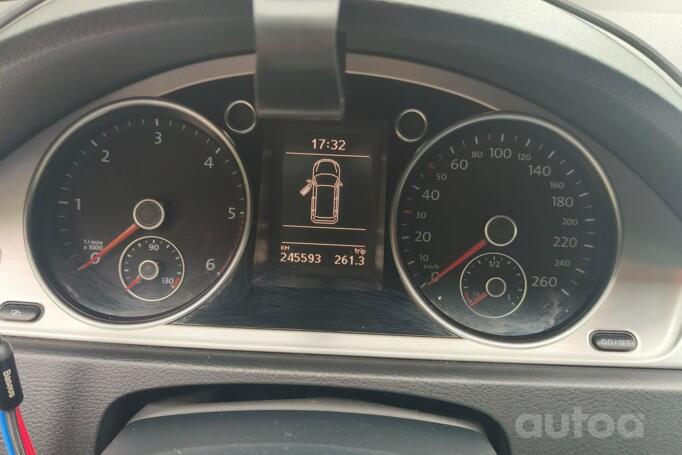 Volkswagen Passat B7 Variant Alltrack wagon 5-doors