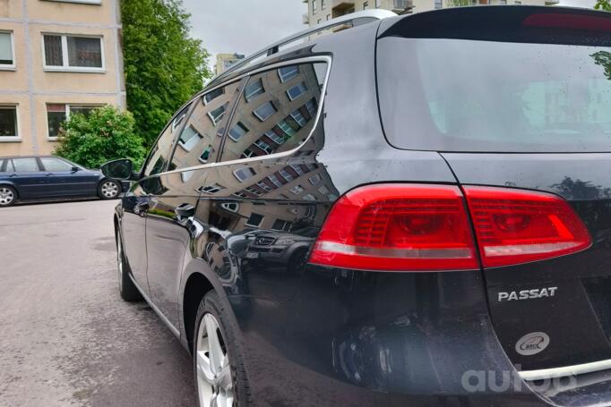 Volkswagen Passat B7 Variant Alltrack wagon 5-doors