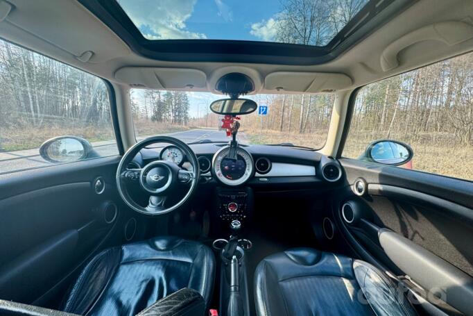 Mini Cooper R56 Hatchback