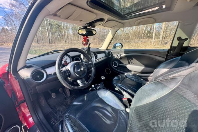 Mini Cooper R56 Hatchback
