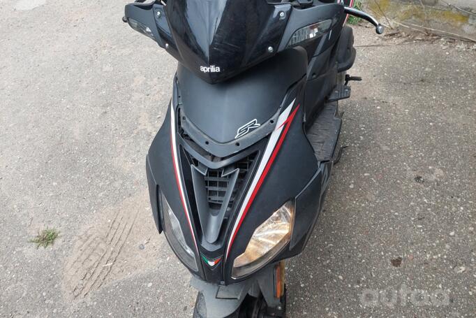 Aprilia SR