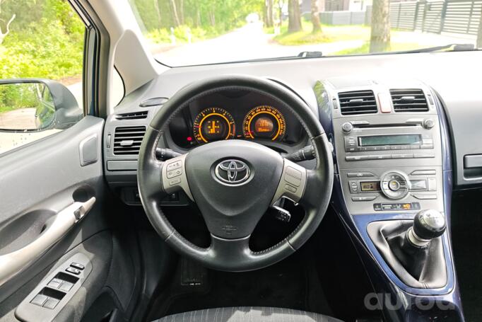 Toyota Auris 1 generation Hatchback 5-doors