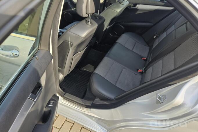 Mercedes-Benz C-Class W204/S204/C204 [restyling] Sedan 4-doors