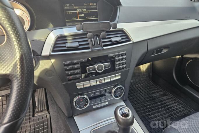 Mercedes-Benz C-Class W204/S204/C204 [restyling] Sedan 4-doors