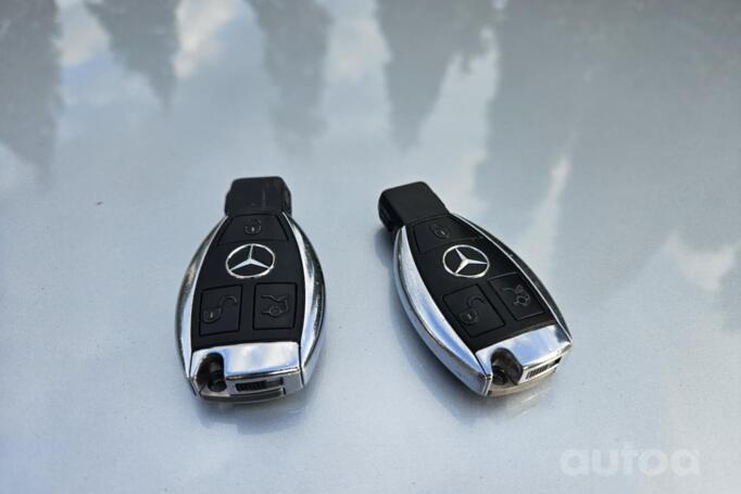 Mercedes-Benz C-Class W204/S204/C204 [restyling] Sedan 4-doors