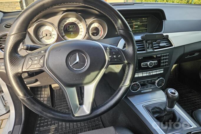 Mercedes-Benz C-Class W204/S204/C204 [restyling] Sedan 4-doors