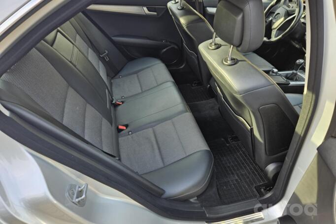 Mercedes-Benz C-Class W204/S204/C204 [restyling] Sedan 4-doors