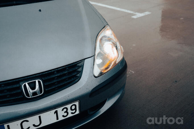 Honda Civic 7 generation [restyling] Hatchback 5-doors