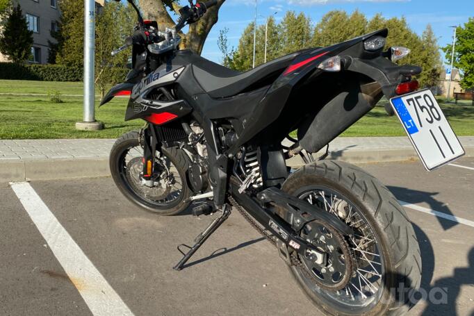 Aprilia SX