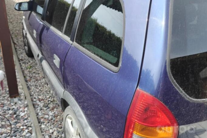 Opel Zafira A Minivan 5-doors
