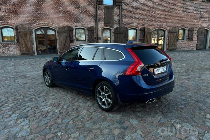 Volvo V60 1 generation [restyling] wagon 5-doors