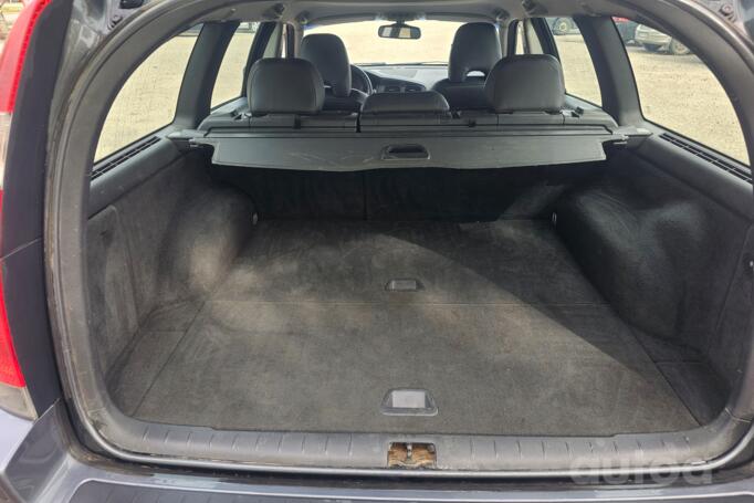 Volvo V70 2 generation [restyling] wagon 5-doors