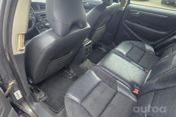 Volvo V70 2 generation [restyling] wagon 5-doors