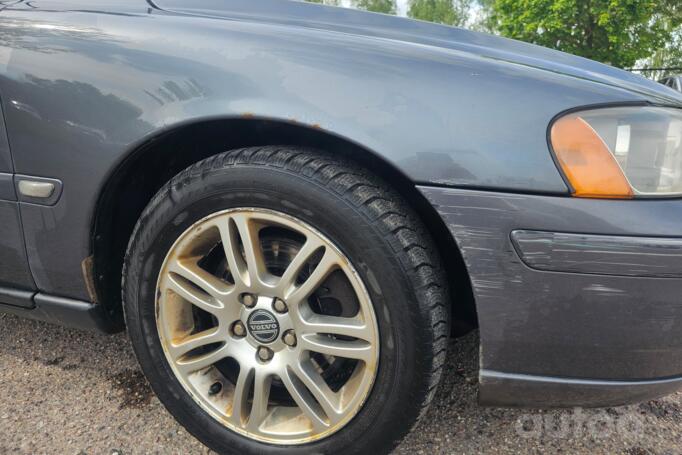 Volvo V70 2 generation [restyling] wagon 5-doors