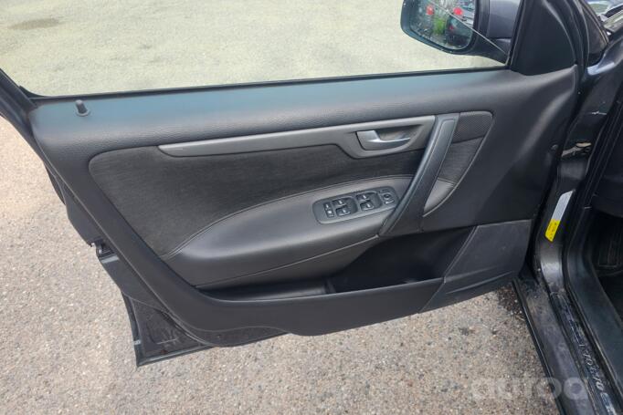 Volvo V70 2 generation [restyling] wagon 5-doors