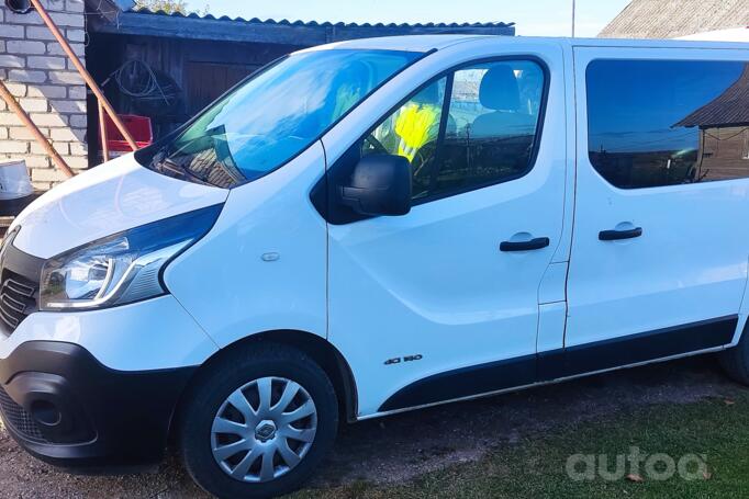 Renault Trafic 3 generation Minivan