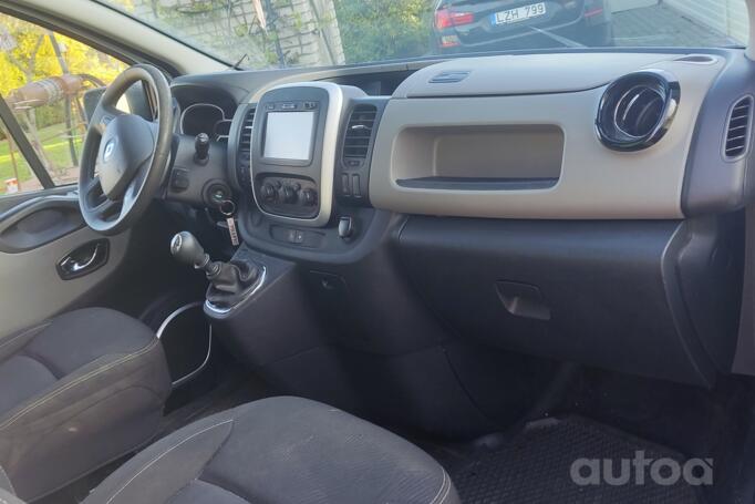 Renault Trafic 3 generation Minivan