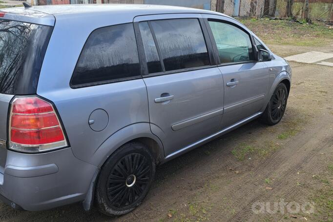 Opel Zafira B Minivan 5-doors