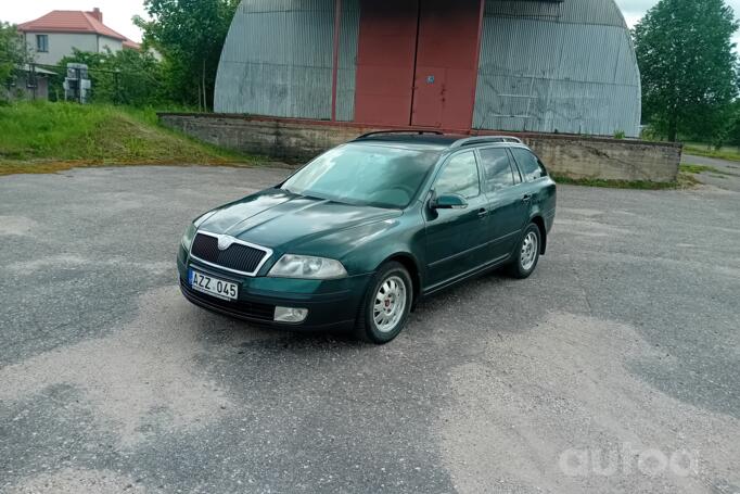 Skoda Octavia 2 generation Combi wagon 5-doors