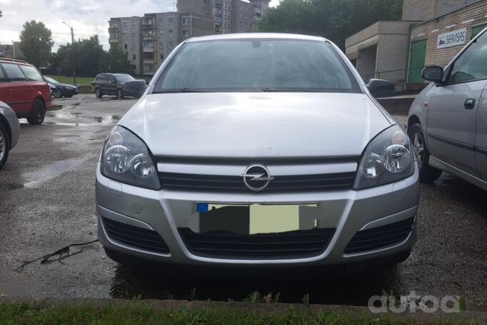 Opel Astra H Hatchback