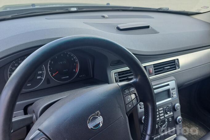 Volvo V70 3 generation wagon