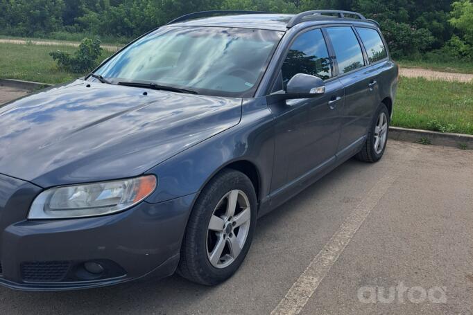 Volvo V70 3 generation wagon