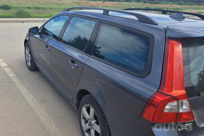 Volvo V70 3 generation wagon